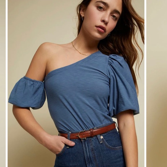 ISO Nation Ltd. XS Daphne Tee in Blue or Black - Picture 1 of 2